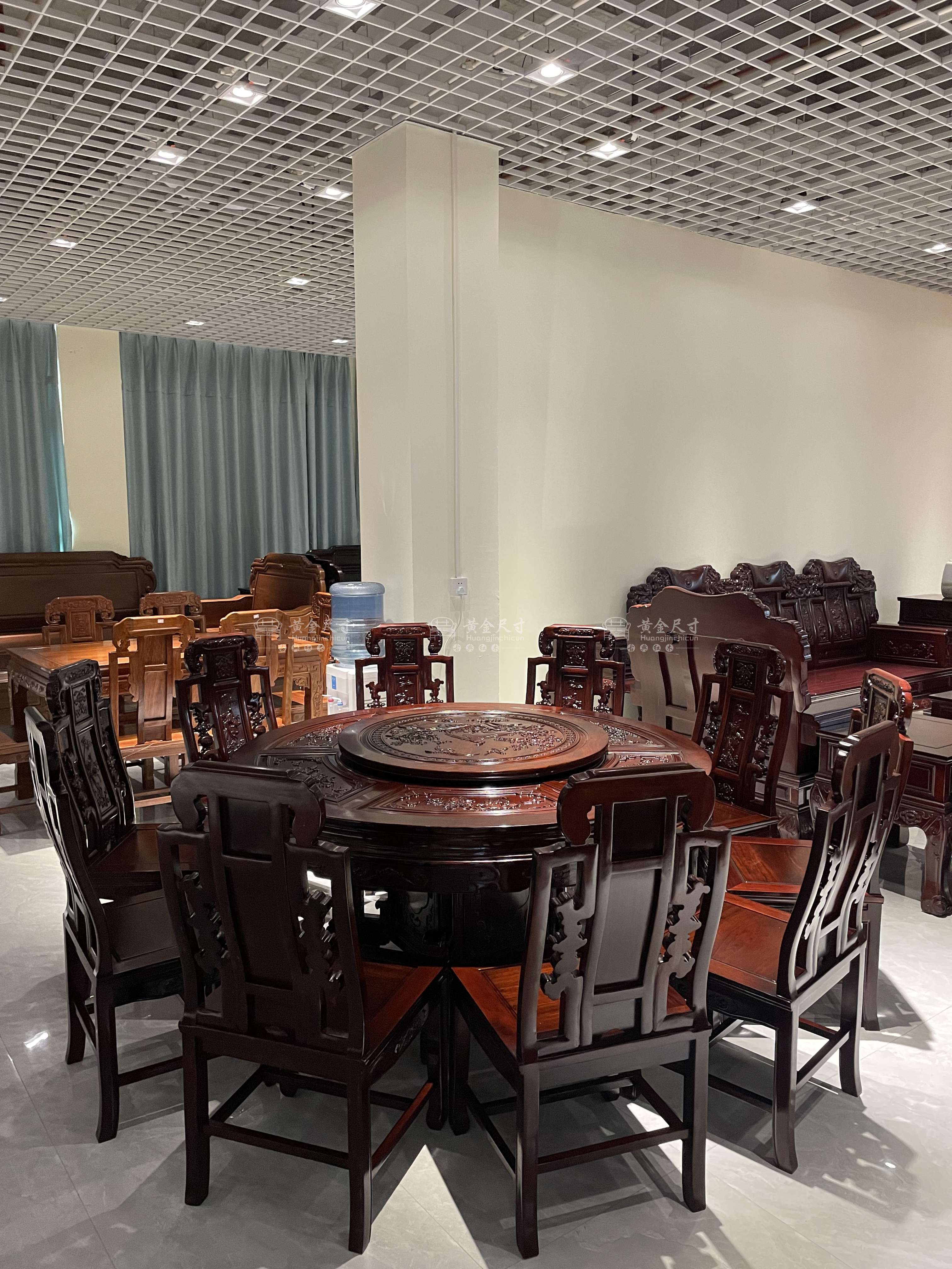 1.5米雕花圆台+10张餐椅 A98东非酸枝 (6).jpg